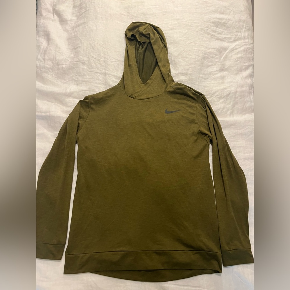 Green dry fit Nike running pullover with hood